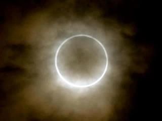 eclipse solar 20 mayo 2012, foto desde tokyo